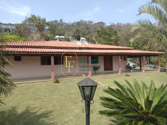 Casa para Venda em Guararema - 3