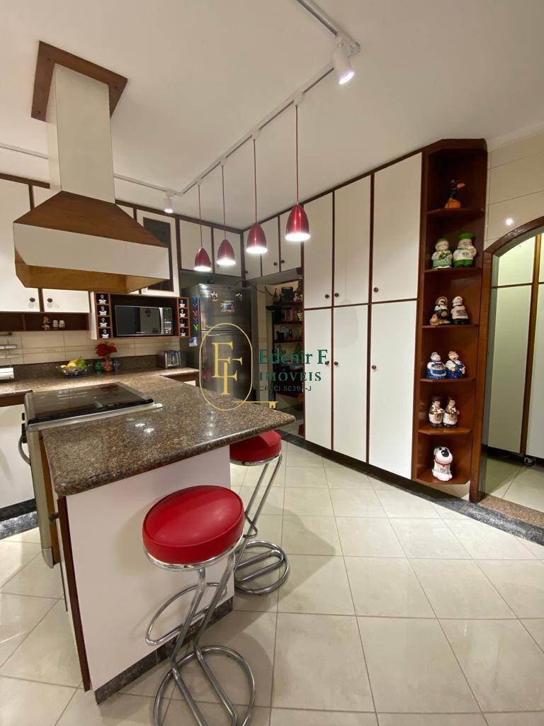 Sobrado, 3 quartos, 348 m² - Foto 7