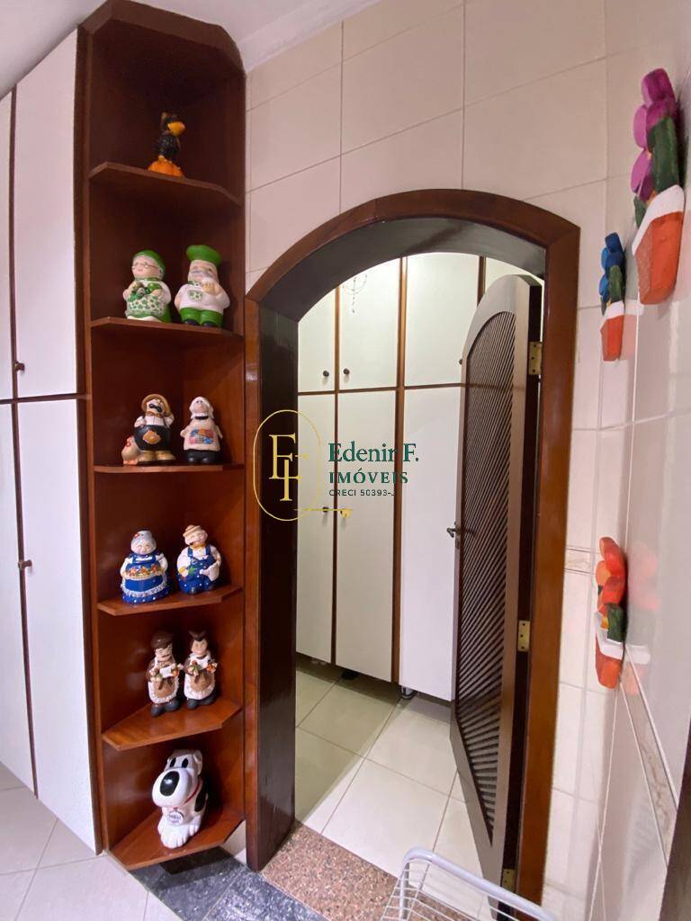 Sobrado, 3 quartos, 348 m² - Foto 11