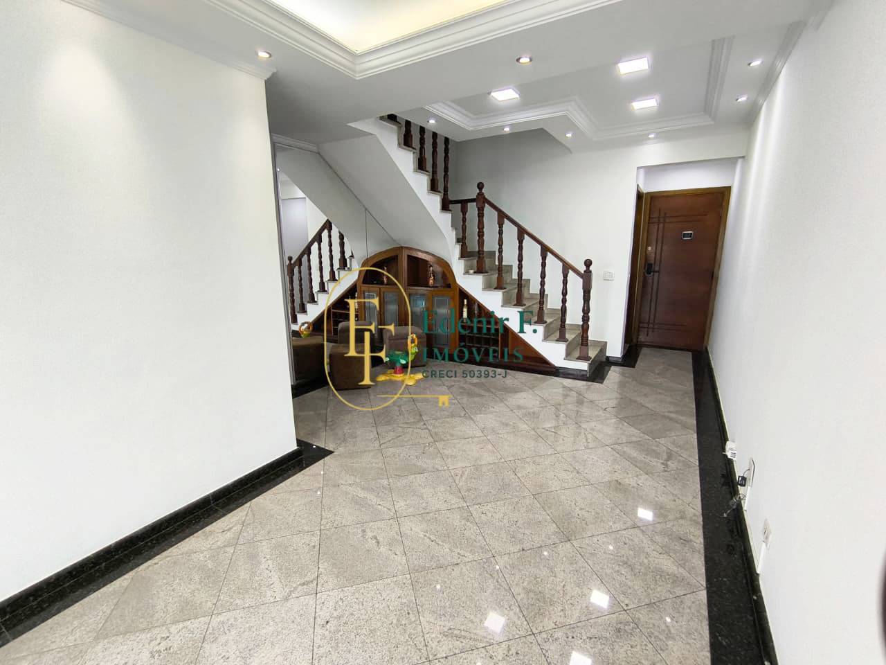 Cobertura, 3 quartos, 170 m² - Foto 1