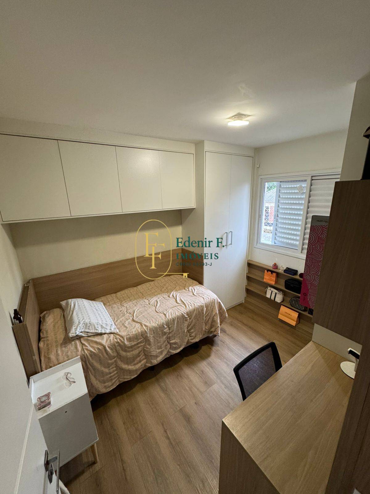 Apartamento, 3 quartos, 100 m² - Foto 2
