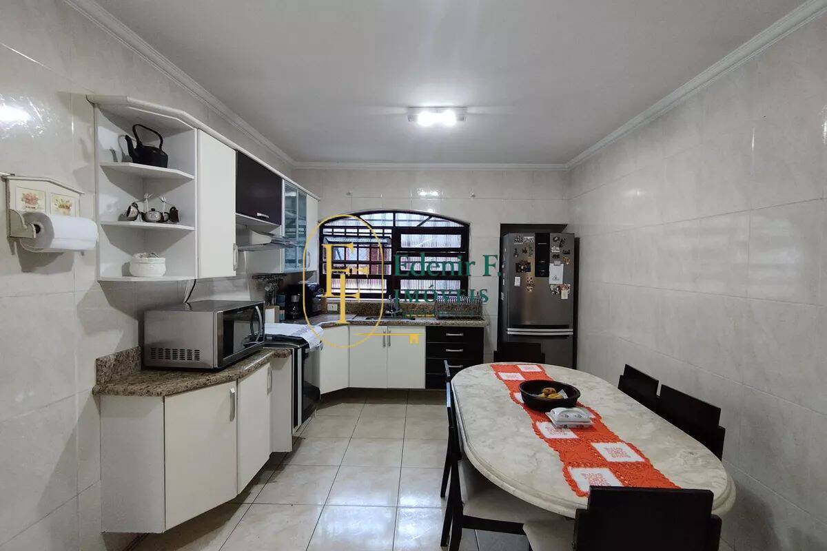 Casa, 3 quartos, 324 m² - Foto 5