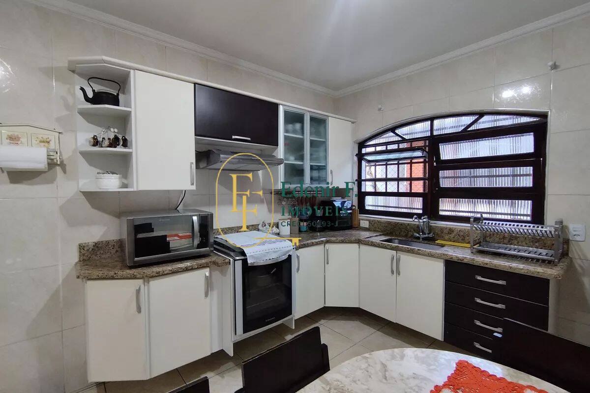 Casa, 3 quartos, 324 m² - Foto 8