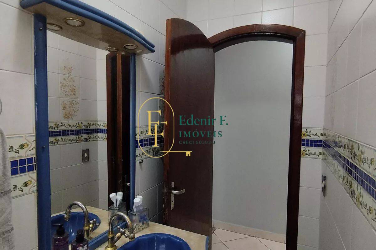 Casa, 3 quartos, 324 m² - Foto 32