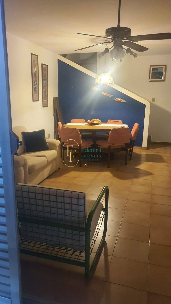 Casa, 3 quartos, 110 m² - Foto 1