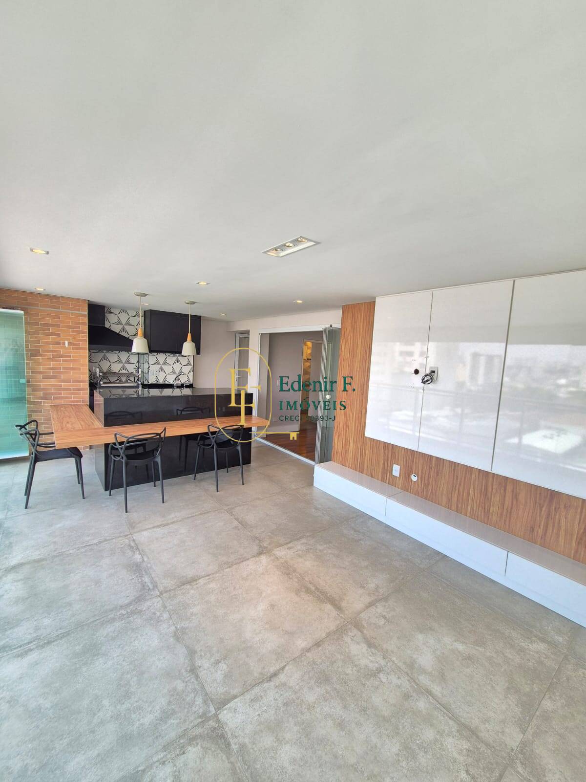 Apartamento, 3 quartos, 133 m² - Foto 1
