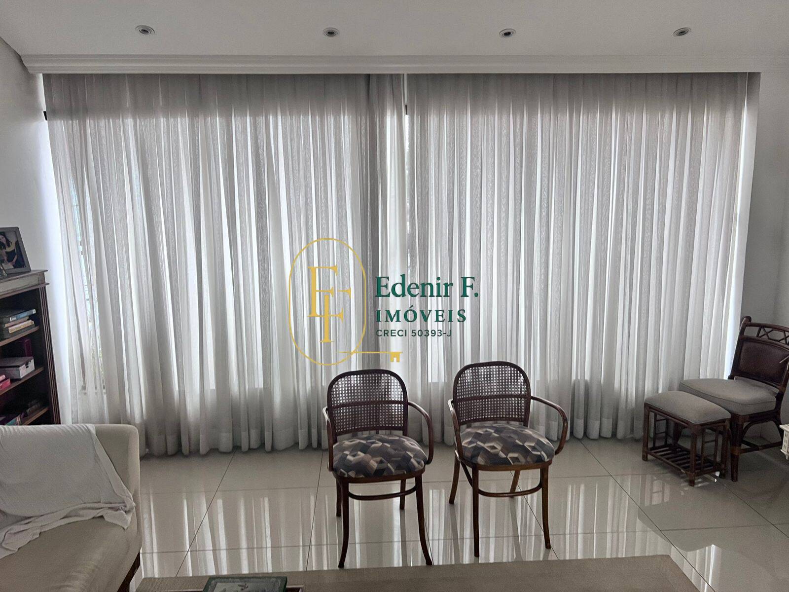 Sobrado, 3 quartos, 200 m² - Foto 1