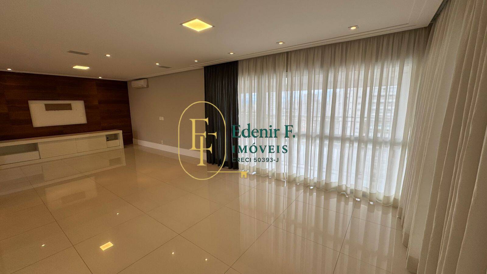 Apartamento, 4 quartos, 242 m² - Foto 8