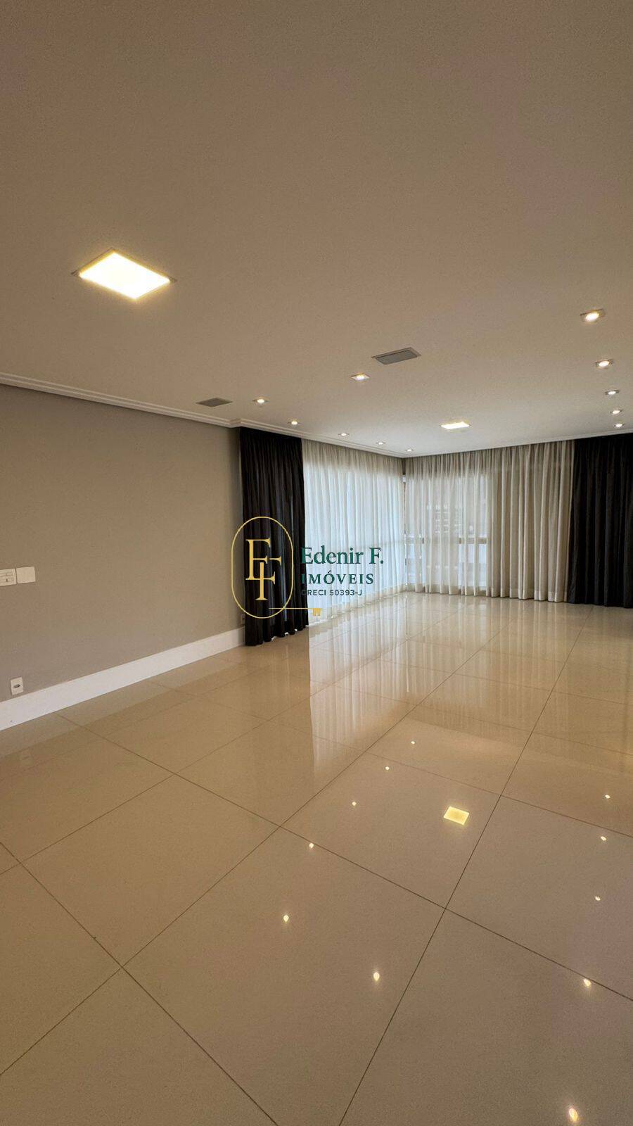 Apartamento, 4 quartos, 242 m² - Foto 3
