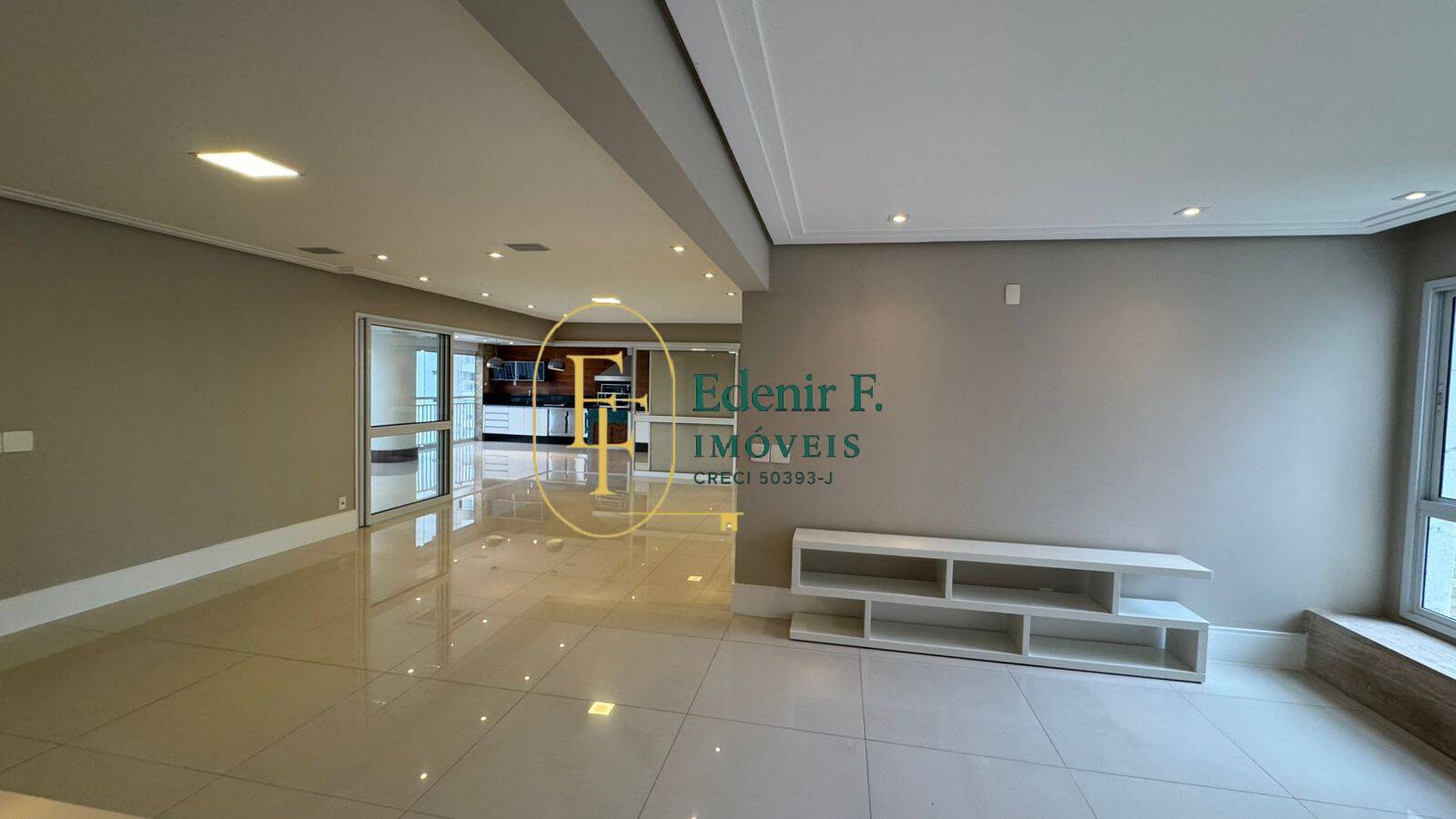 Apartamento, 4 quartos, 242 m² - Foto 13