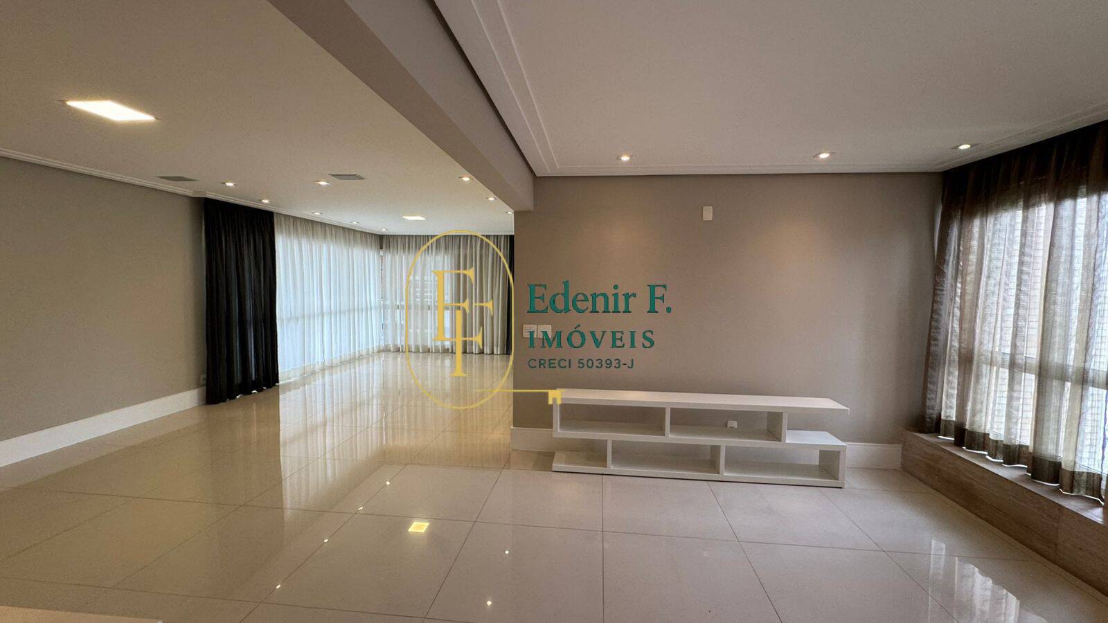 Apartamento, 4 quartos, 242 m² - Foto 15