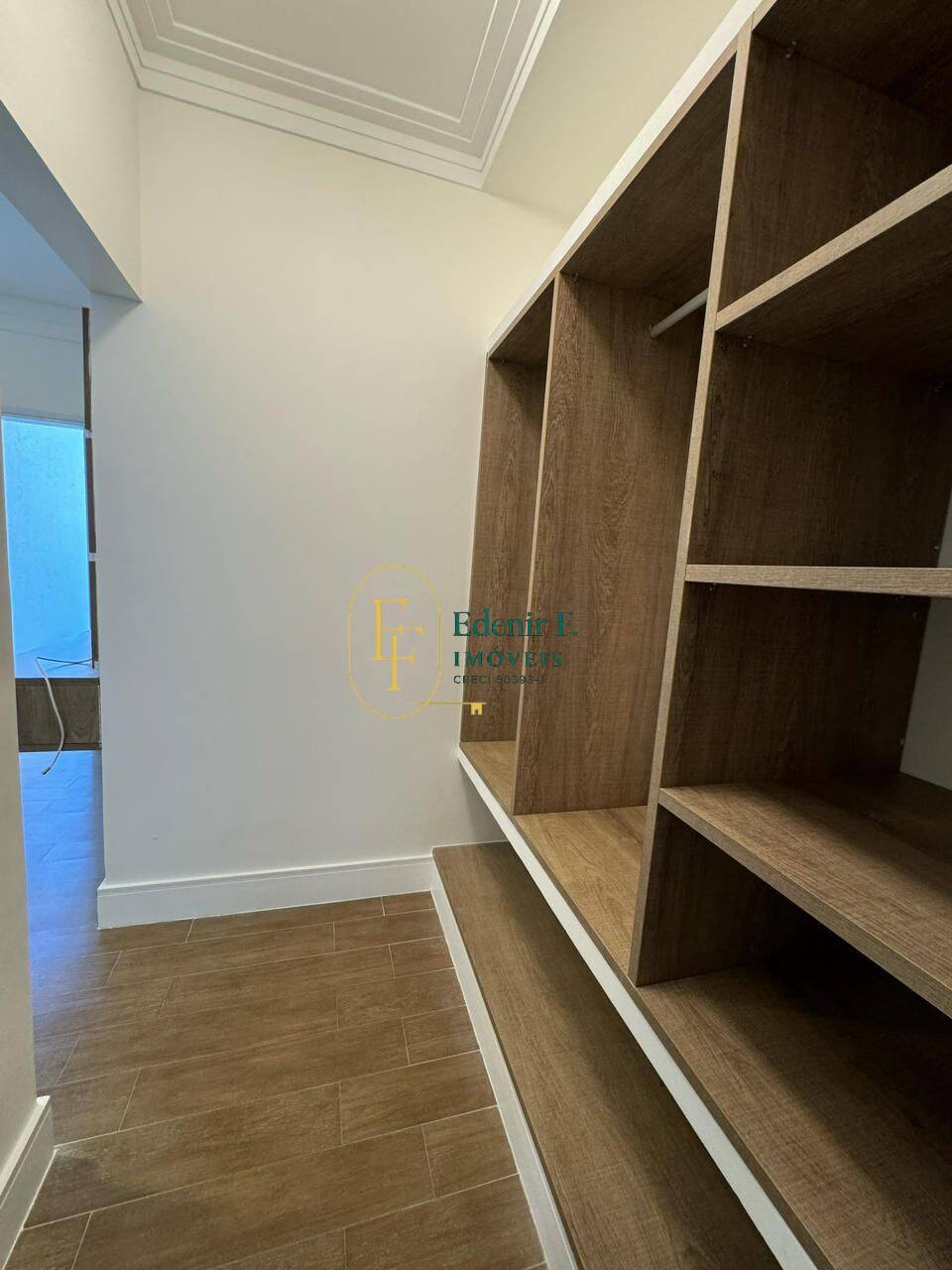 Casa, 5 quartos, 1000 m² - Foto 1