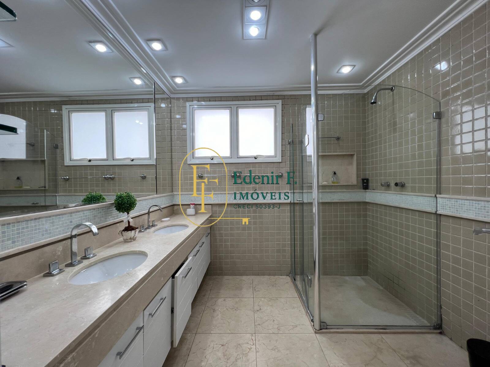 Apartamento, 4 quartos, 250 m² - Foto 33