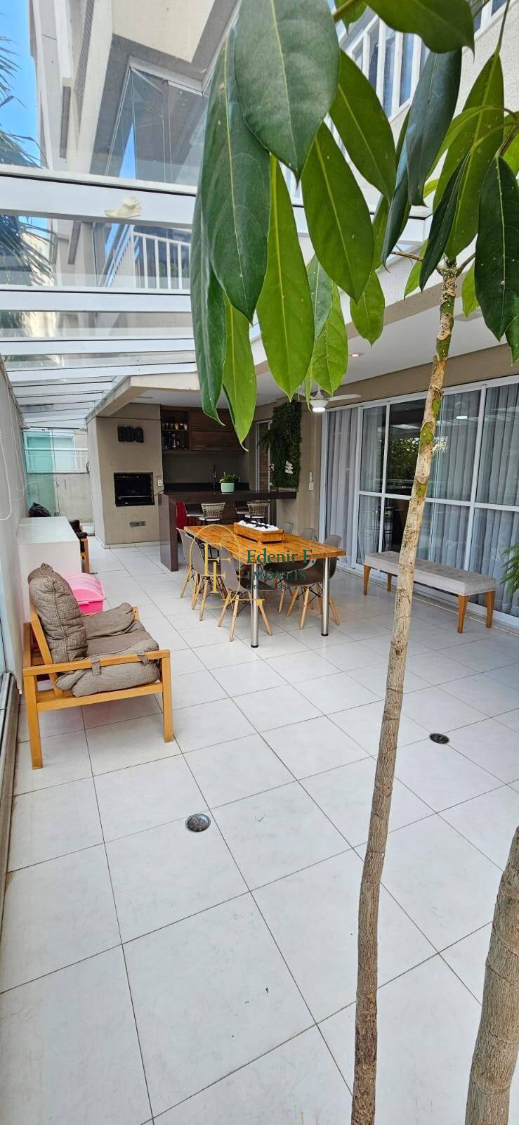 Apartamento, 3 quartos, 180 m² - Foto 1