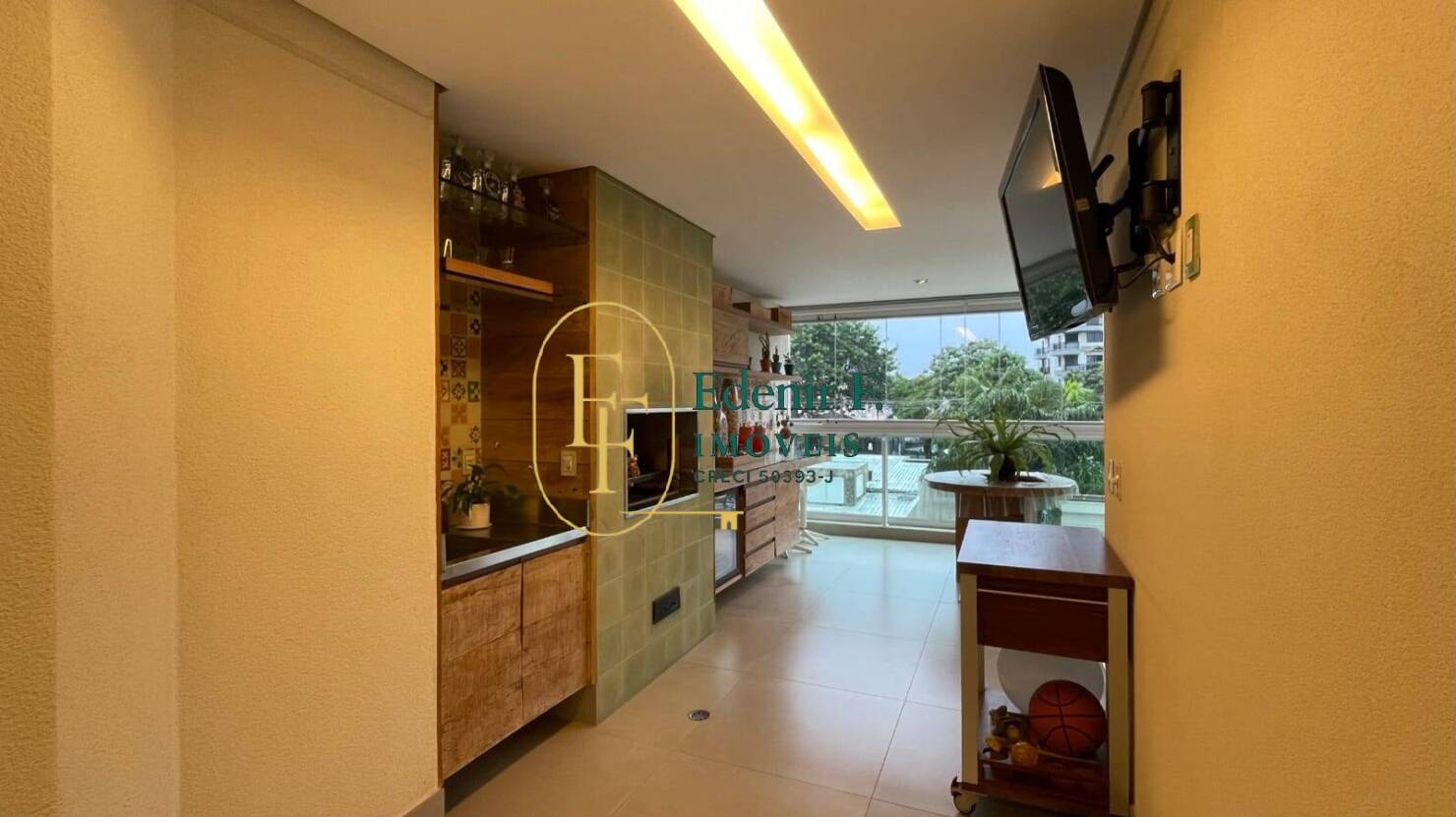 Apartamento, 4 quartos, 228 m² - Foto 2