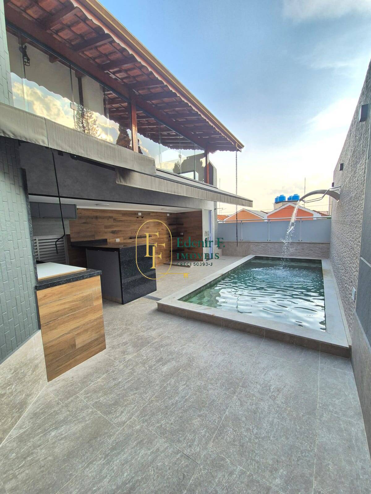 Sobrado, 6 quartos, 390 m² - Foto 3