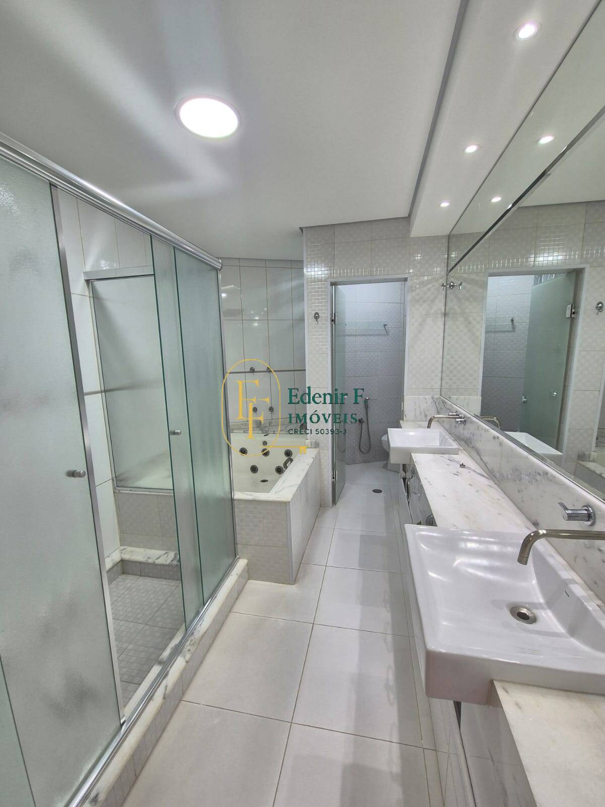 Sobrado, 6 quartos, 390 m² - Foto 60