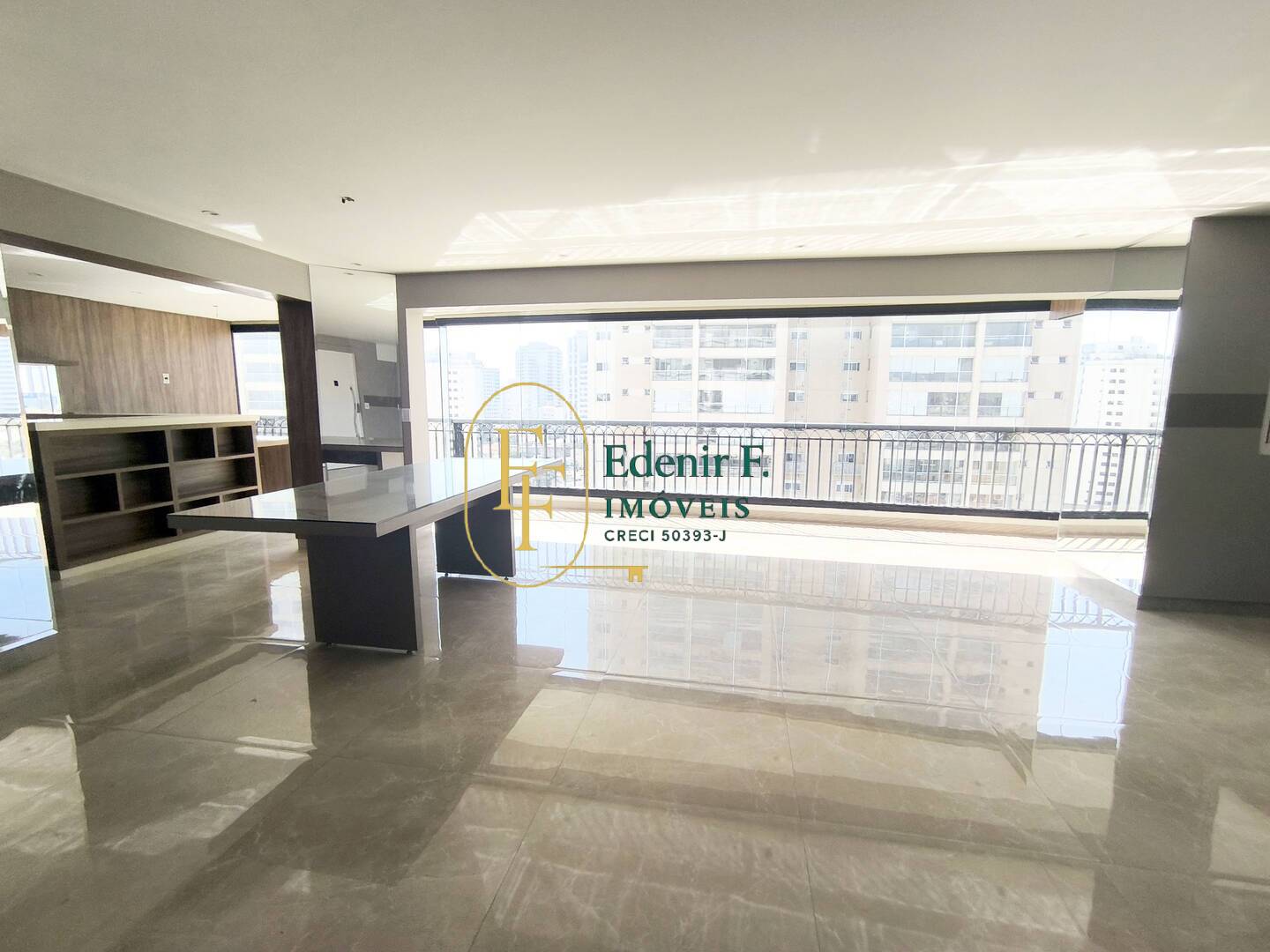 Apartamento, 3 quartos, 156 m² - Foto 1