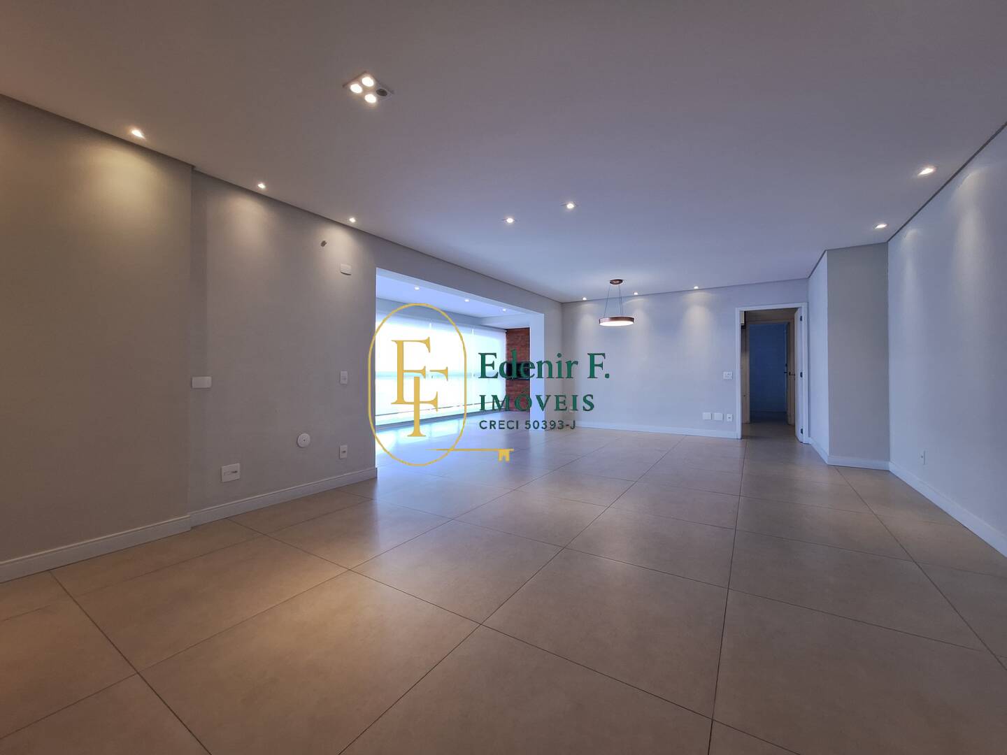 Apartamento, 3 quartos, 158 m² - Foto 2