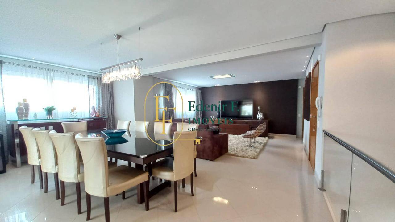 Apartamento, 3 quartos, 250 m² - Foto 1