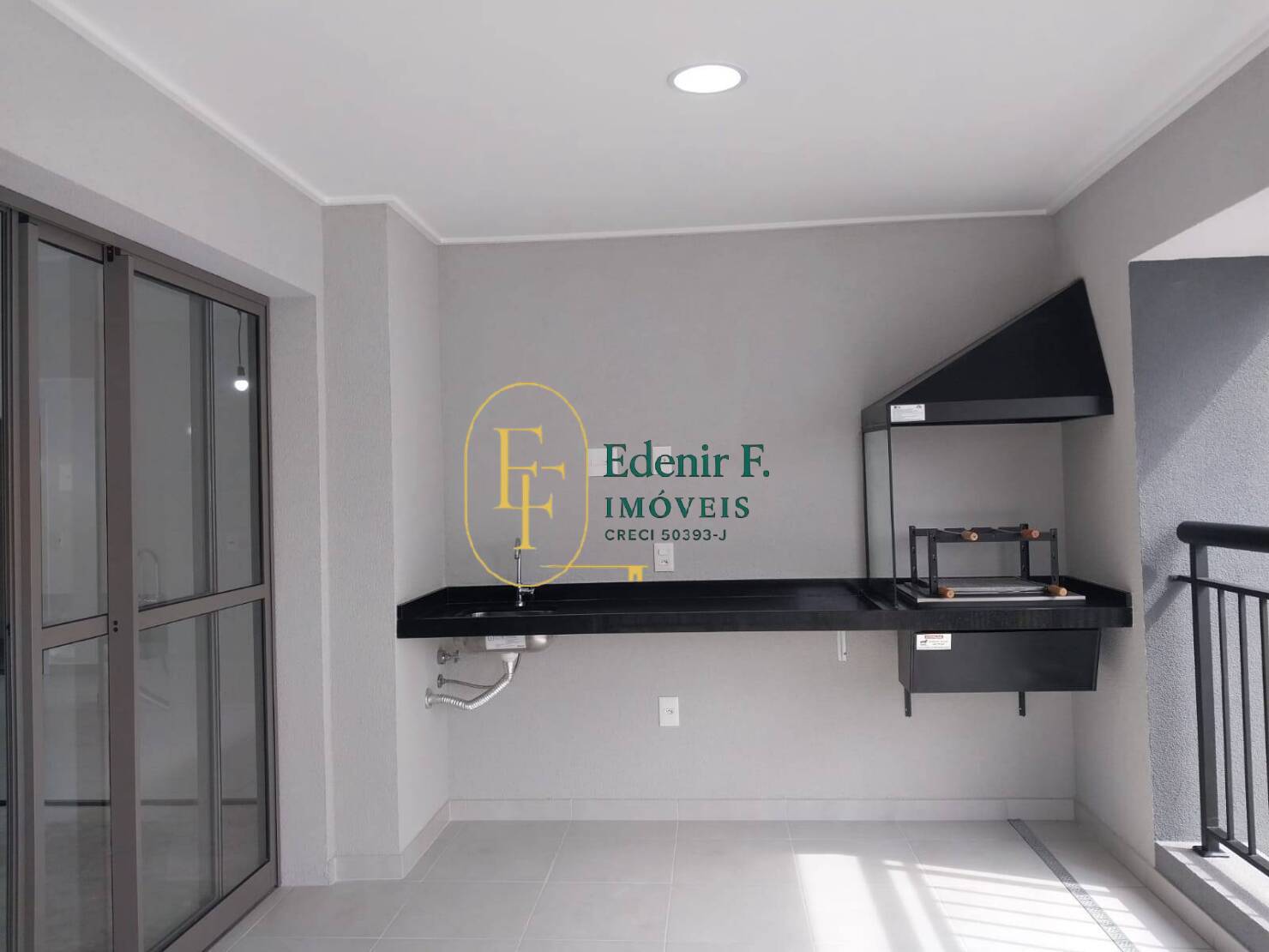 Apartamento, 3 quartos, 130 m² - Foto 1